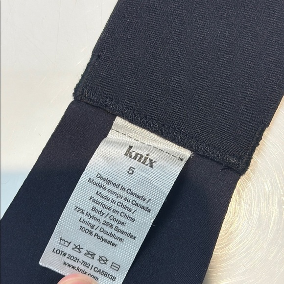 Knix Black Wireless Bralette with Adjustable Straps Size Knix 5 - Picture 5 of 5